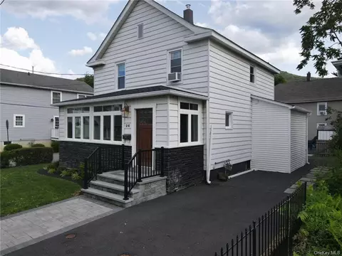 26 Cornwall Ave, Cornwall On Hudson, NY 12520