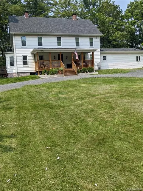 33 Plattekill Ardonia Rd, Wallkill, NY 12589