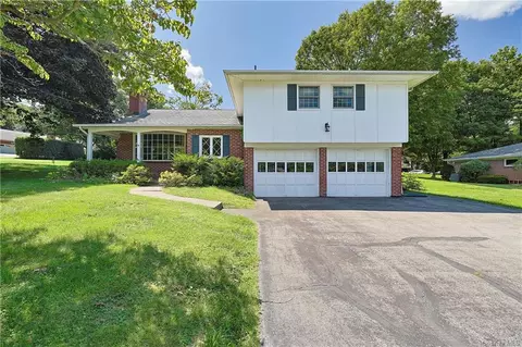 19 Kerner Dr, Chester, NY 10918