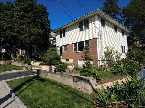 644 Kimball Ave, Yonkers, NY 10704