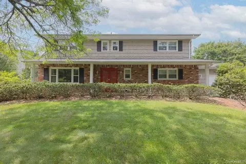 15 Briar Ct, Ramapo, NY 10977