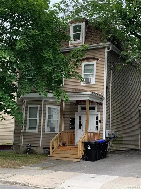 98 Garden St, Poughkeepsie, NY 12601