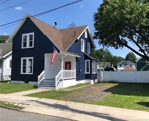 33 Buckley St, Port Jervis, NY 12771