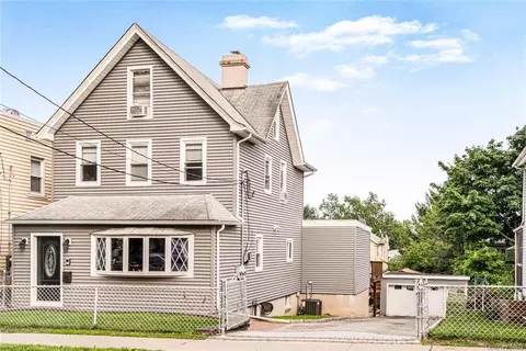 138 Alexander Ave, Yonkers, NY 10704