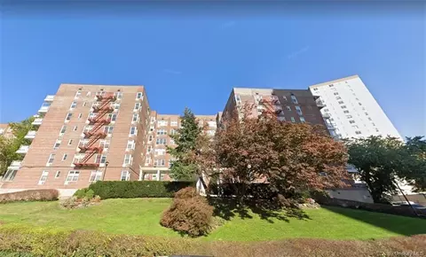 601 Kappock St #1G, Bronx, NY 10463