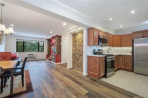 505 Central Ave #525, White Plains, NY 10606