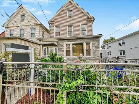 137 N 6th Ave, Mount Vernon, NY 10550