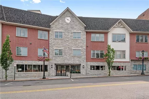 100 Main St #3F, Eastchester, NY 10707
