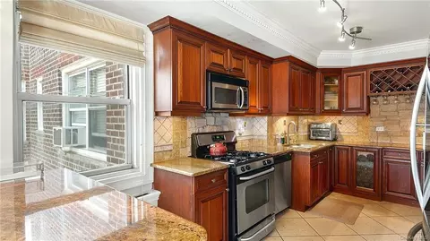 3530 Henry Hudson Pkwy #15E, Bronx, NY 10463