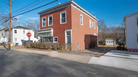 516 Tower Ave, Maybrook, NY 12543 photo 1