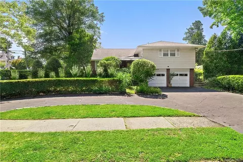 586 Webster Ave, New Rochelle, NY 10801