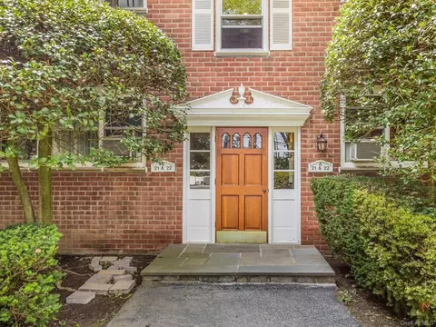 121 N Broadway #21A, White Plains, NY 10603