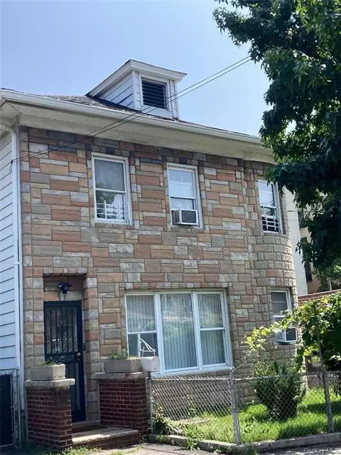 1564 Tomlinson Ave, Bronx, NY 10461