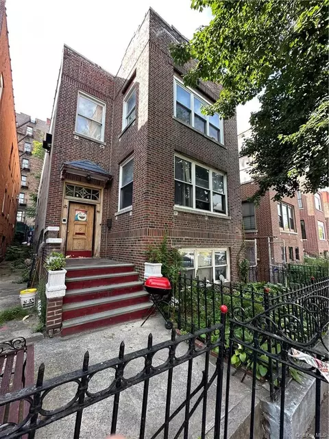 1839 Andrews Ave, New York, NY 10453