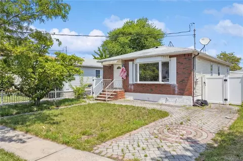 185 Brookfield Ave, Staten Island, NY 10308