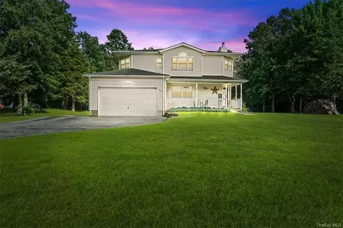 32 Rebecca Rd, Chester, NY 10918