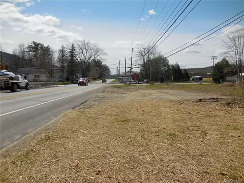 7454 State Route 209, Wawarsing, NY 12458