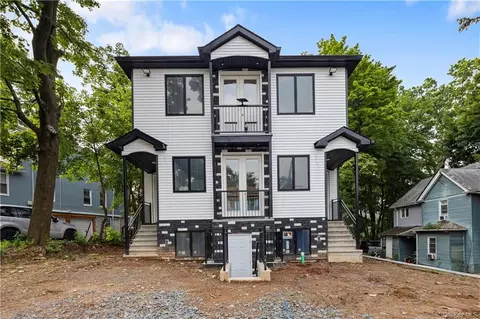 24 W Funston Ave #101, Ramapo, NY 10977