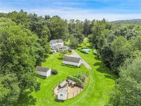286 Hardscrabble Rd, North Salem, NY 10560