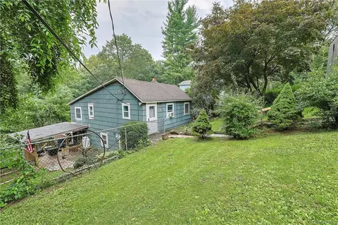 46 Hain Dr, Monroe, NY 10950