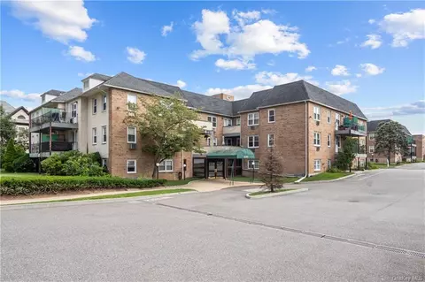 570 Broadway #B17, Lynbrook, NY 11563