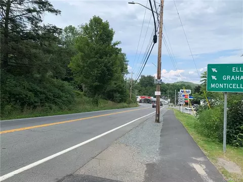 492 State Route 52, Fallsburg, NY 12788