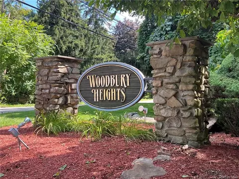 806 Cypress Ct, Highland Mills, NY 10930