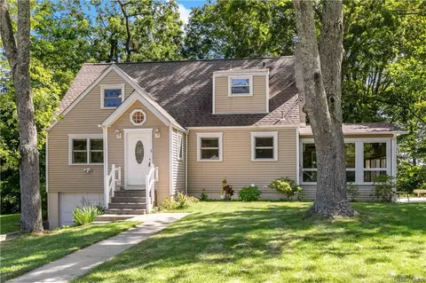 3 Gabriel Dr, Cortlandt, NY 10567