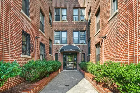 1506 Overing St #3B, Bronx, NY 10461