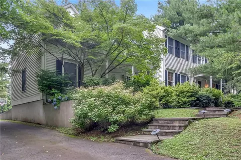 68 North St, Harrison, NY 10528