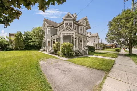 69 Ball St, Port Jervis, NY 12771