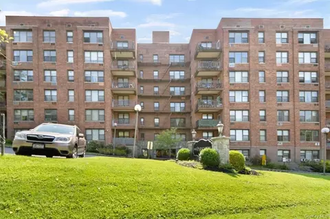 121 S Highland Ave #3J, Ossining, NY 10562