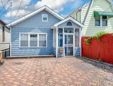 3245 Lucerne St, Bronx, NY 10465