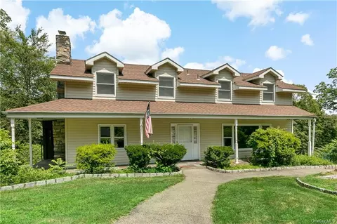 1312 Winding Ct, Yorktown, NY 10547