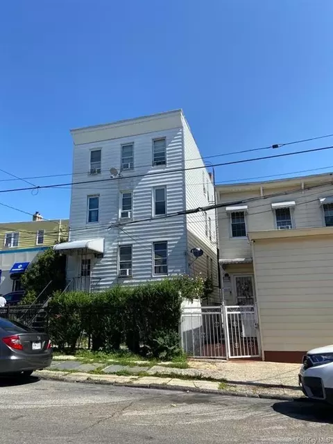 67 Fairview St, Yonkers, NY 10703