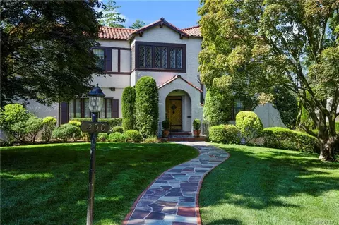 250 Overlook Rd, New Rochelle, NY 10804
