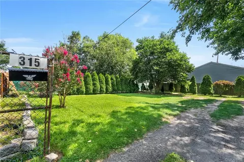 315 Harding Park, Bronx, NY 10473