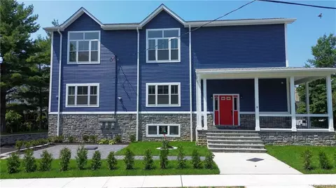 24 Summit Ave, Mount Vernon, NY 10550