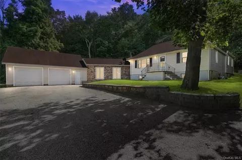 454 Stormville Mountain Rd, Stormville, NY 12582