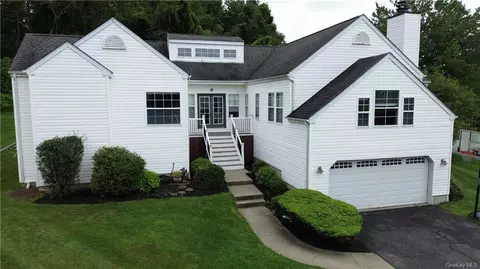 12 Cornwell St, Beekman, NY 12570