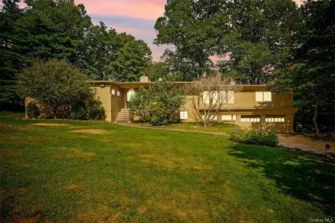 6 Salem Ridge Rd, Carmel, NY 10512