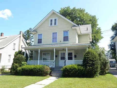 17 Fairlawn Ave, Middletown, NY 10940