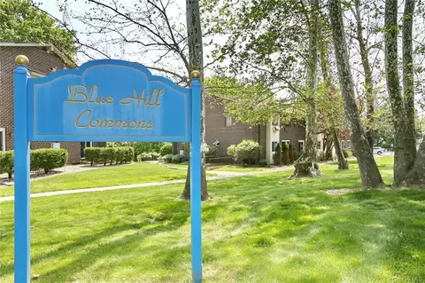 7 Blue Hill Commons Dr #F, Orangetown, NY 10962