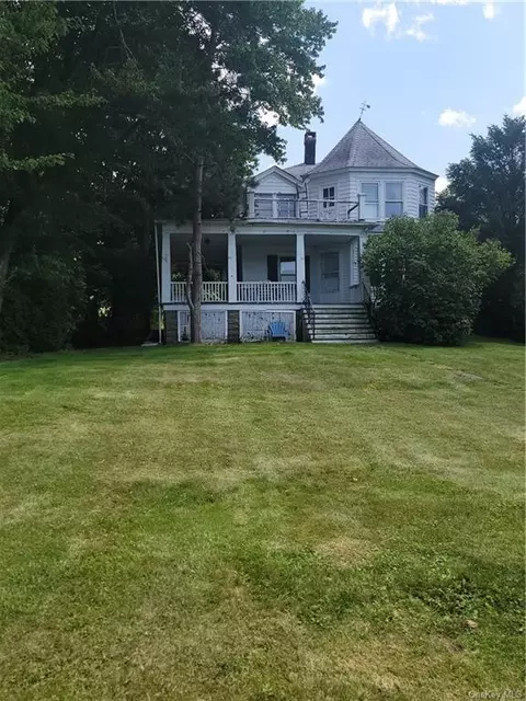 11 Walts Way, Greenwood Lake, NY 10925