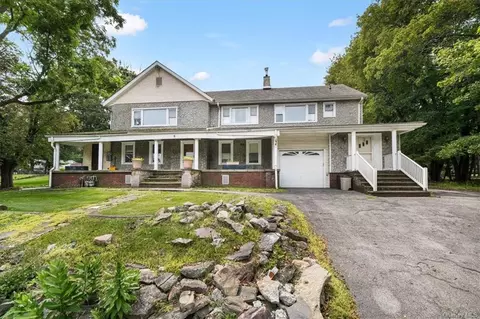 6 Mine Rd, Monroe, NY 10950