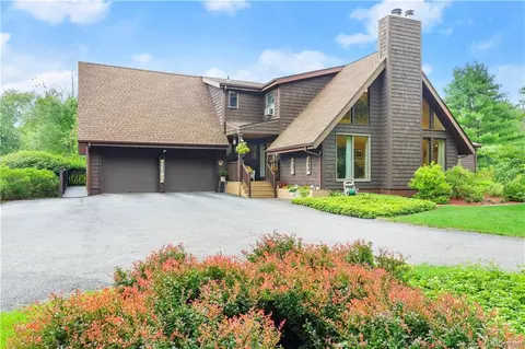 381 Gage Rd, Southeast, NY 10509