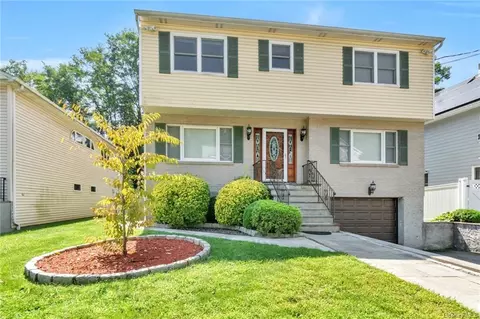 25 Woodside Ave, Greenburgh, NY 10523