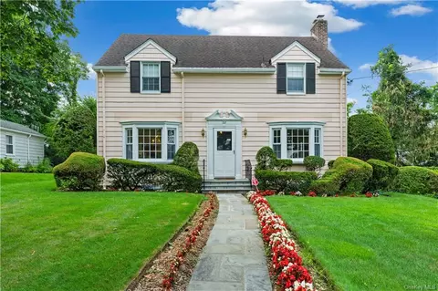 22 Berrian Rd, New Rochelle, NY 10804
