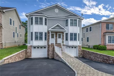 188-190 Woodside Ave, Harrison, NY 10604