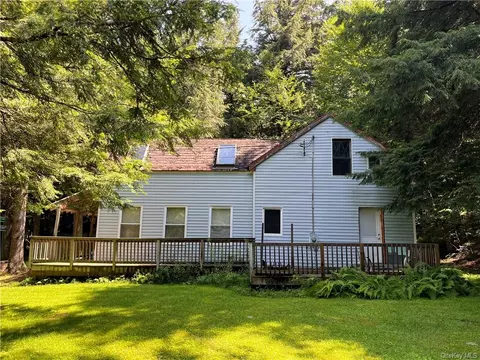 112 Flugertown Rd, Livingston Manor, NY 12758